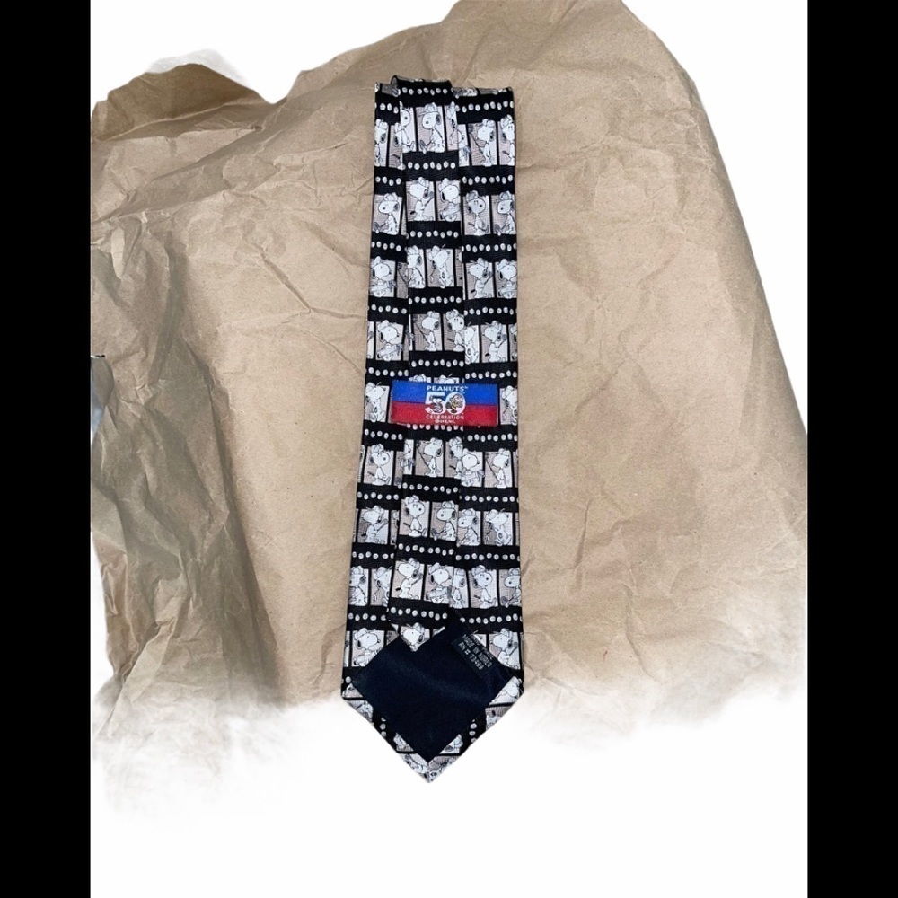 🌻 Peanuts 50 Celebration Handmade Silk Tie - Picture 4 of 10
